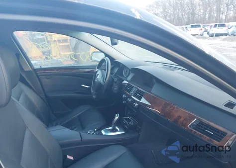 2009 BMW 535I xDrive z USA, uszkodzony, nr VIN WBANV93509C131926